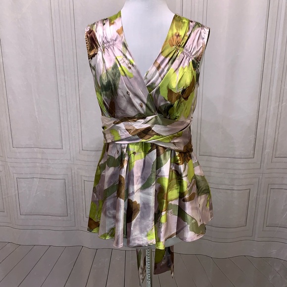 Simply Vera Vera Wang Tops - Simply Vera Vera Wang BlouseWith Tie